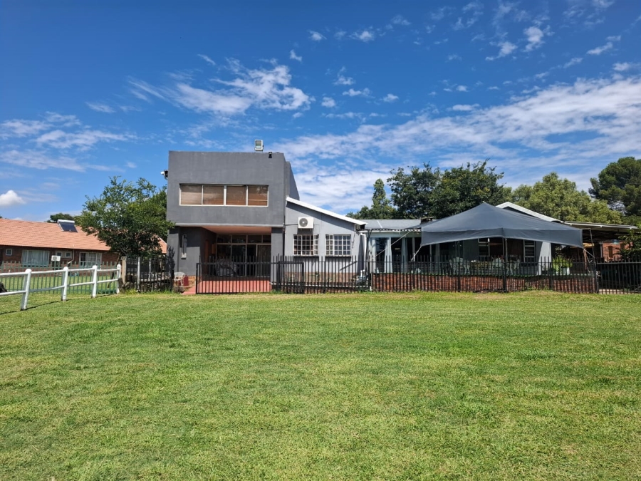 9 Bedroom Property for Sale in Deneysville Free State